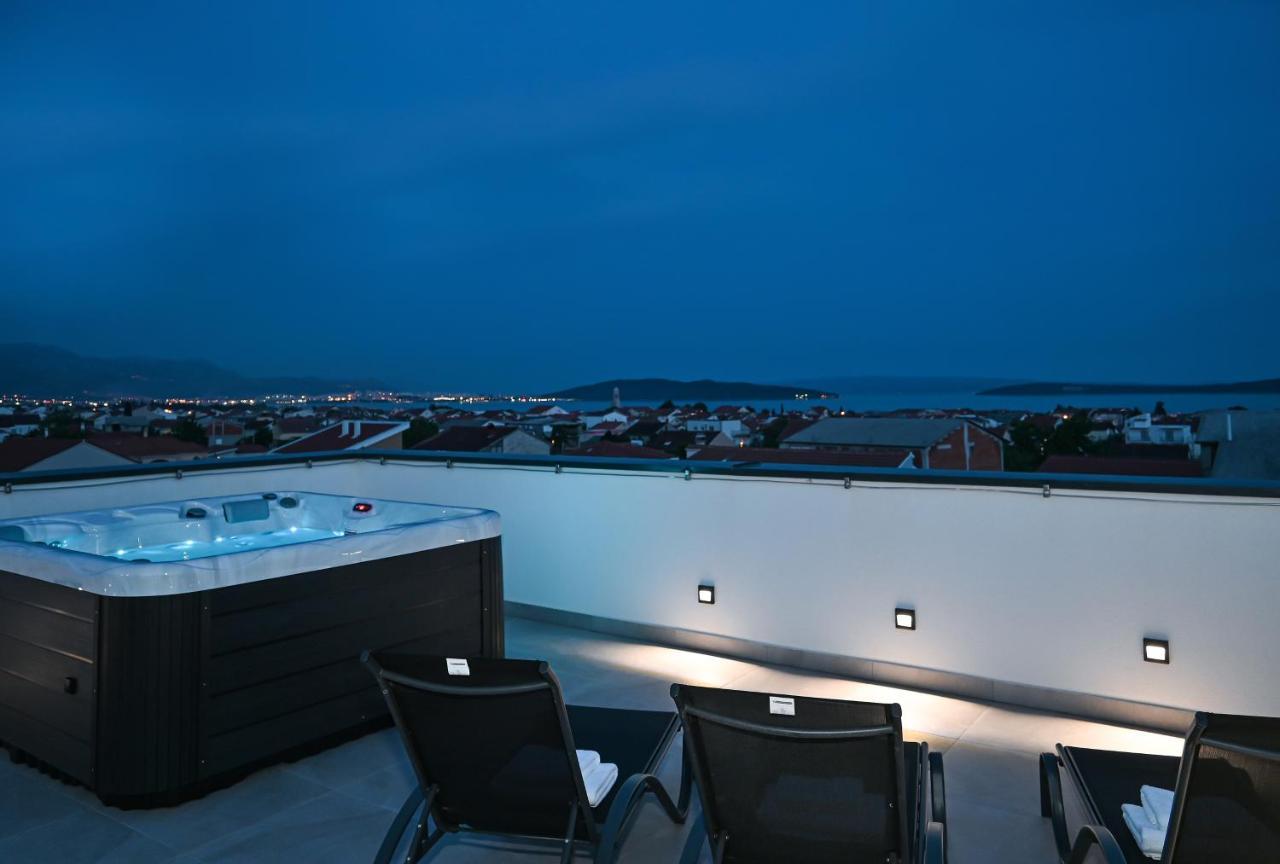 Rooftop New Castel 2023 Kaštela Buitenkant foto